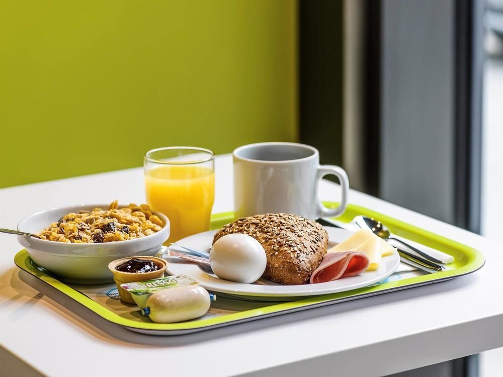 Ibis Budget Rennes Route De Saint Malo Montgermont Екстериор снимка