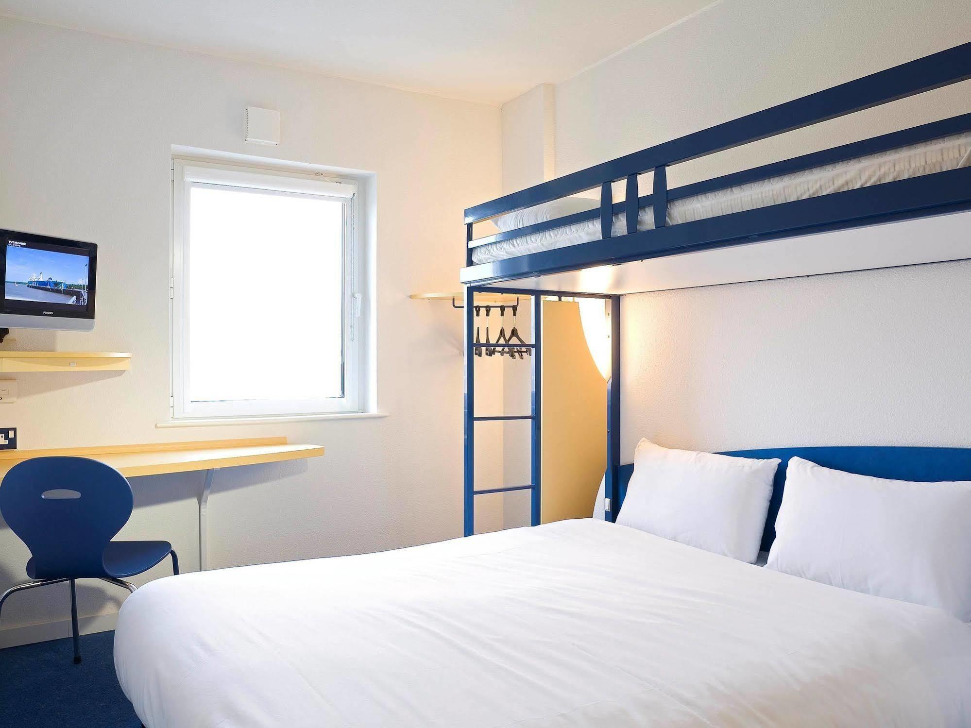 Ibis Budget Rennes Route De Saint Malo Montgermont Екстериор снимка
