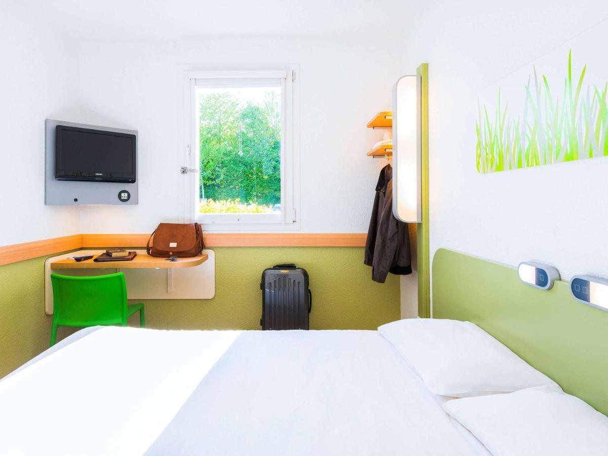 Ibis Budget Rennes Route De Saint Malo Montgermont Екстериор снимка